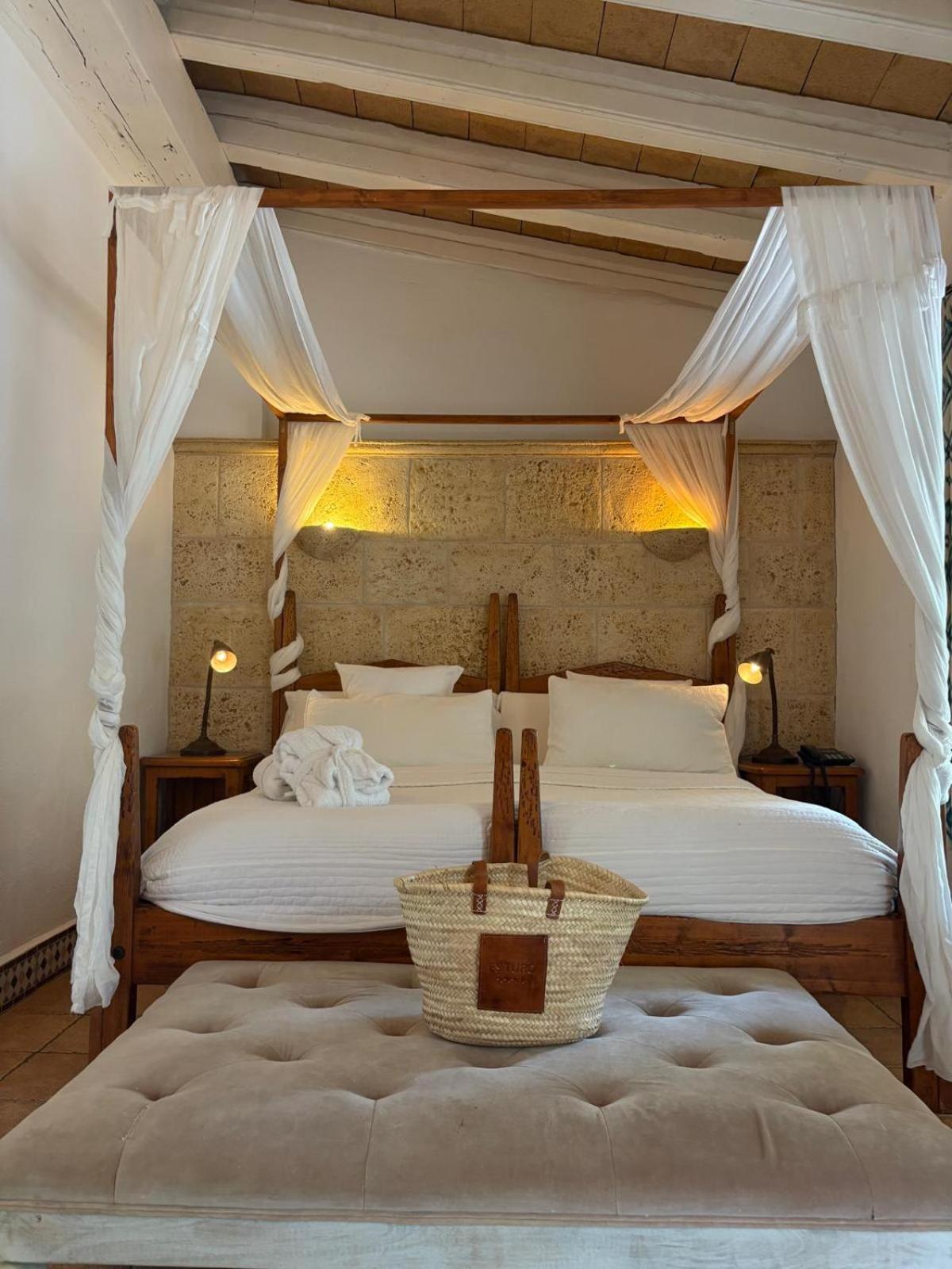 Finca Hotel Rural Es Turo Ses Salines  Dış mekan fotoğraf